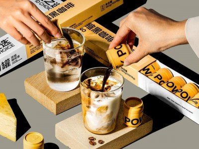 David’s Choice Coffee
via：Reesaw's Studio
Reesaw是家位于上海的工作室，为品牌提供了一个高辨识度的设计，利用高饱和度的色彩对比，创造了一个简单而整洁的品牌视觉形象。